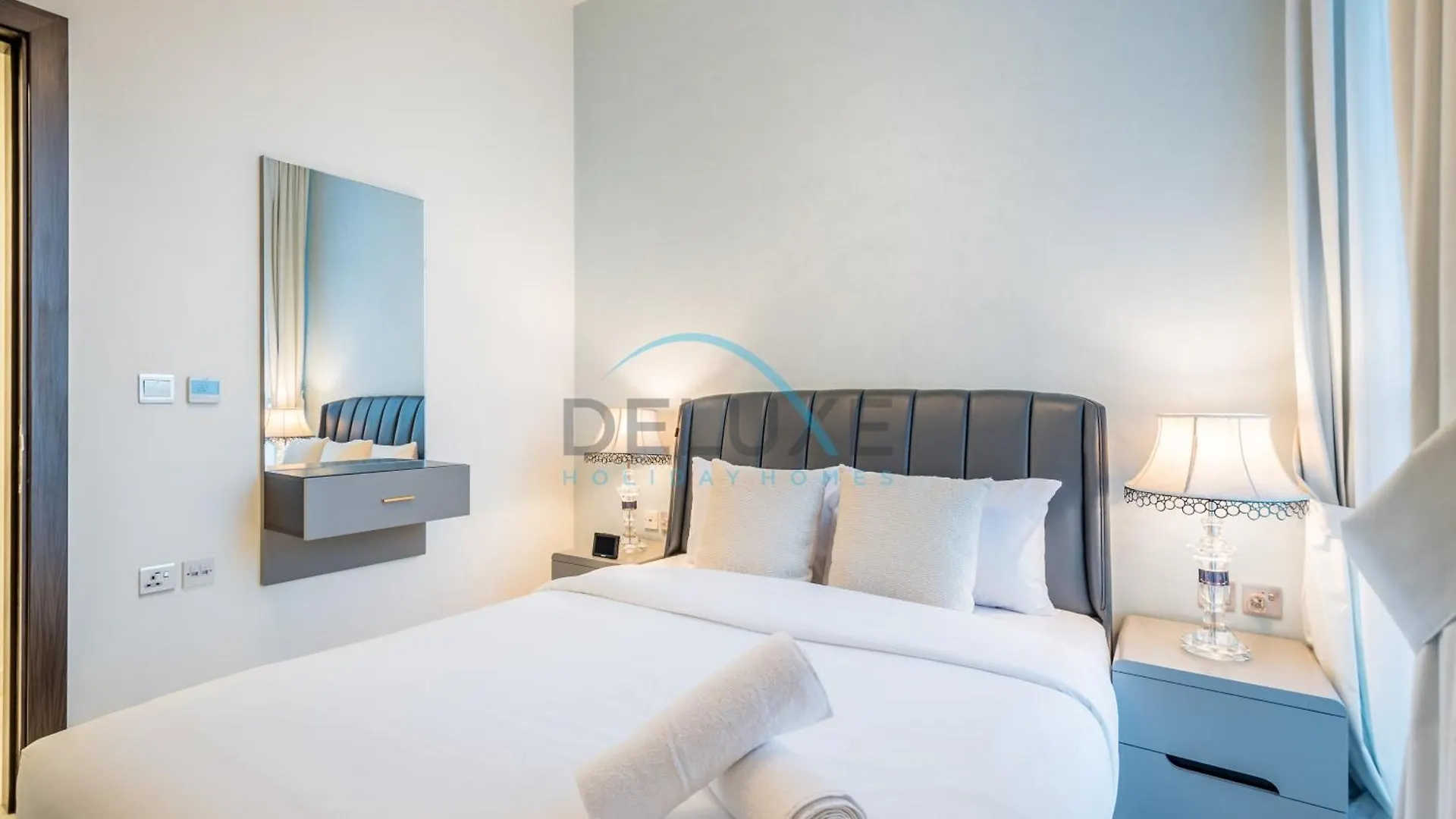 Upscale 3Br Apartment In Bayz Tower, Business Bay By Deluxe Holiday Homes Dubai
