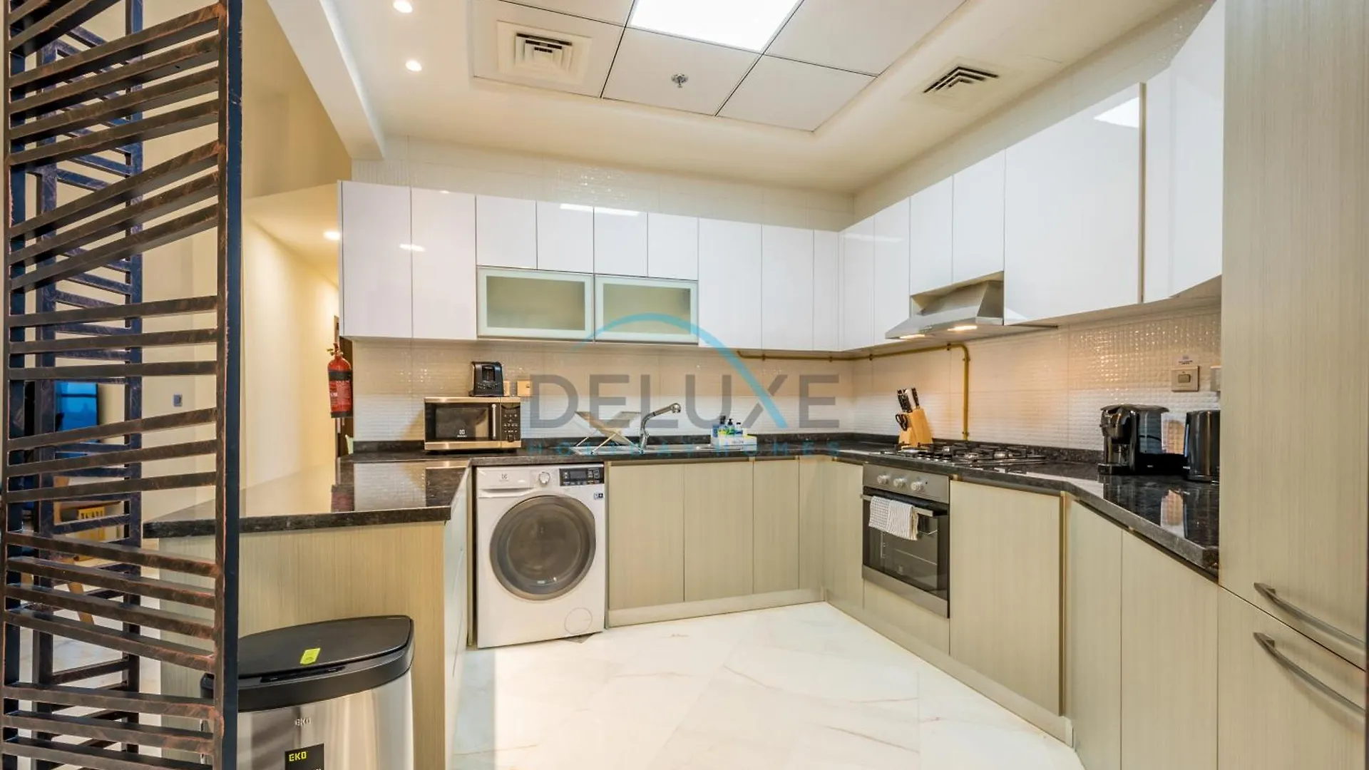 Upscale 3Br Apartment In Bayz Tower, Business Bay By Deluxe Holiday Homes Dubai