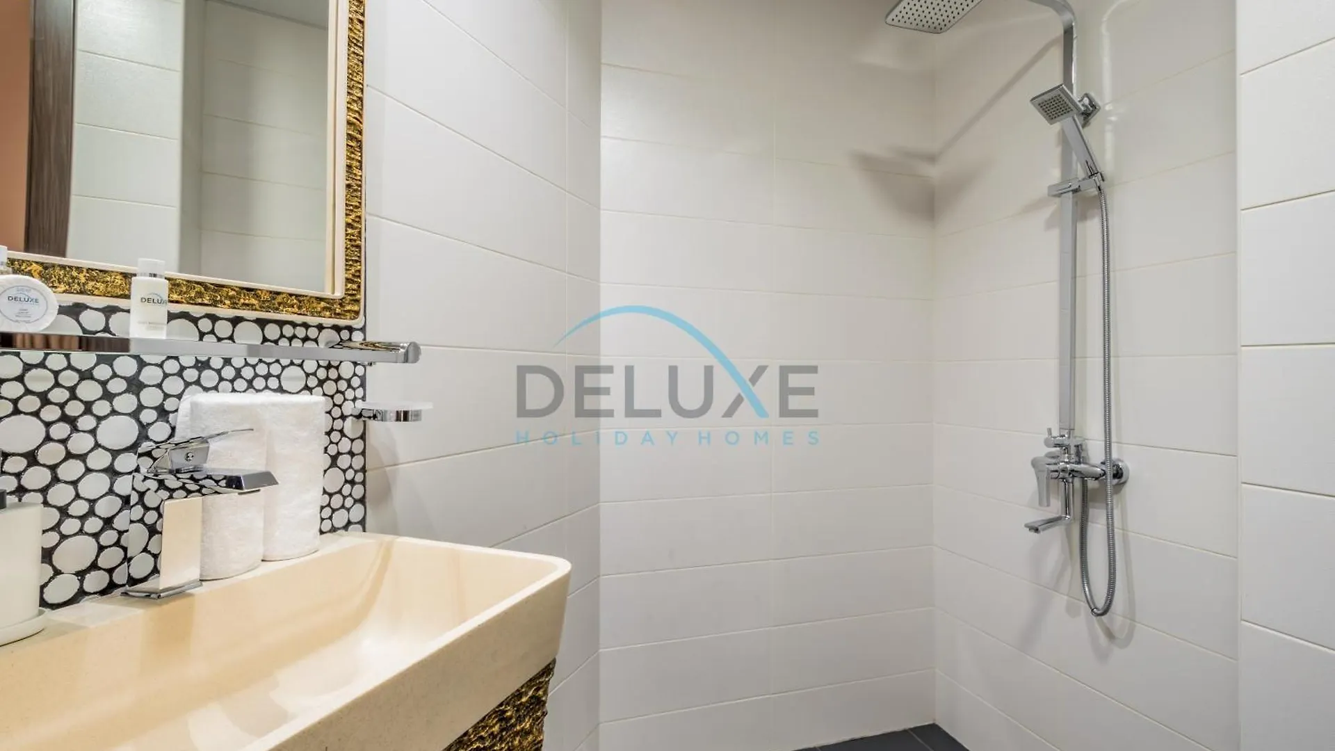 Upscale 3Br Apartment In Bayz Tower, Business Bay By Deluxe Holiday Homes Dubai