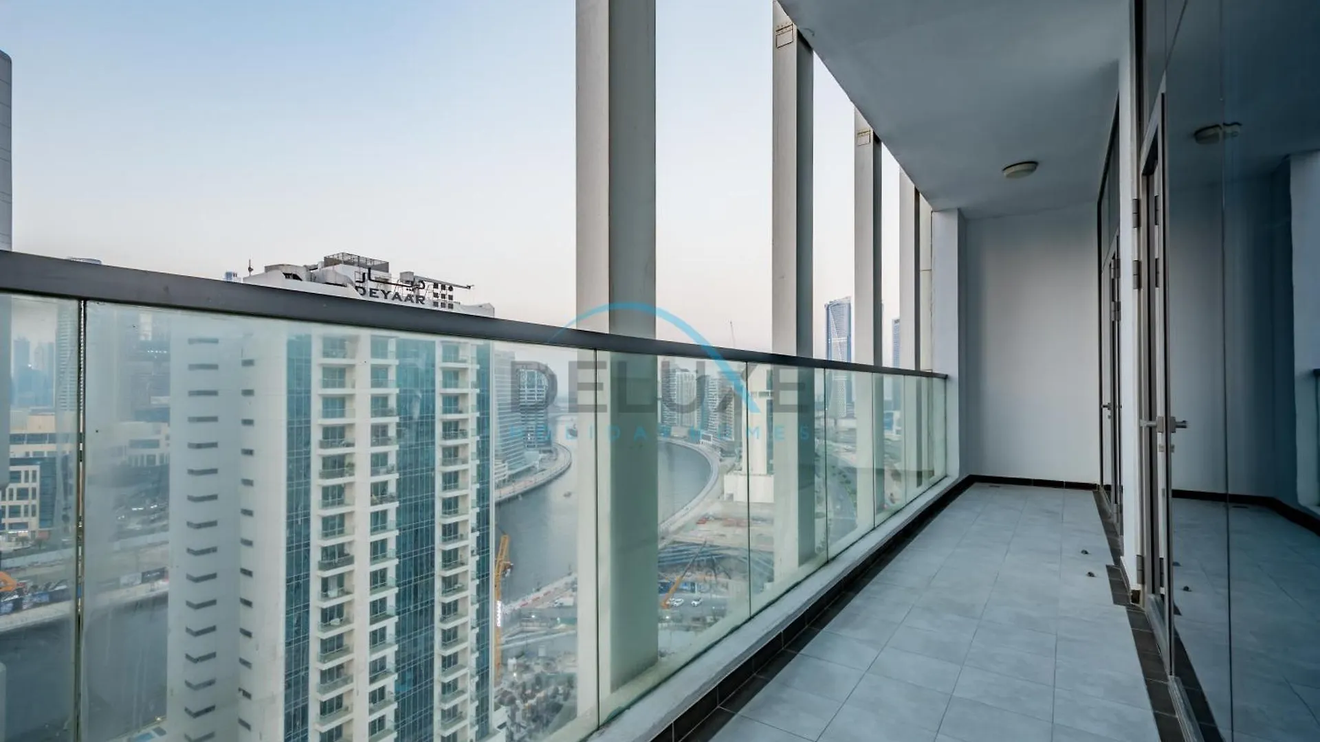 Upscale 3Br Apartment In Bayz Tower, Business Bay By Deluxe Holiday Homes Dubai 0*,